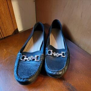 Mercer & Madison Black and Silver Leather Loafers with Classic Design